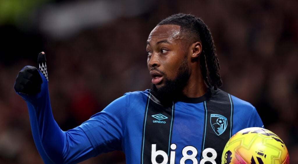 Antoine Semenyo gives a thumbs-up during a Bournemouth game