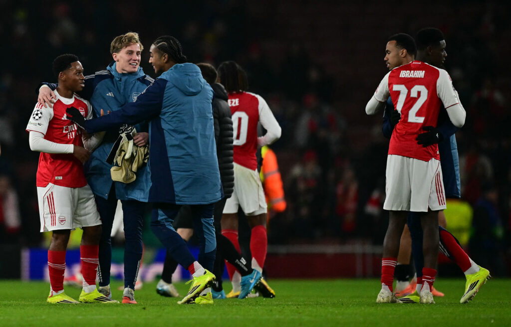 Arsenal players congratulate Brando Bailey-Joseph and Ife Ibrahim after their debuts