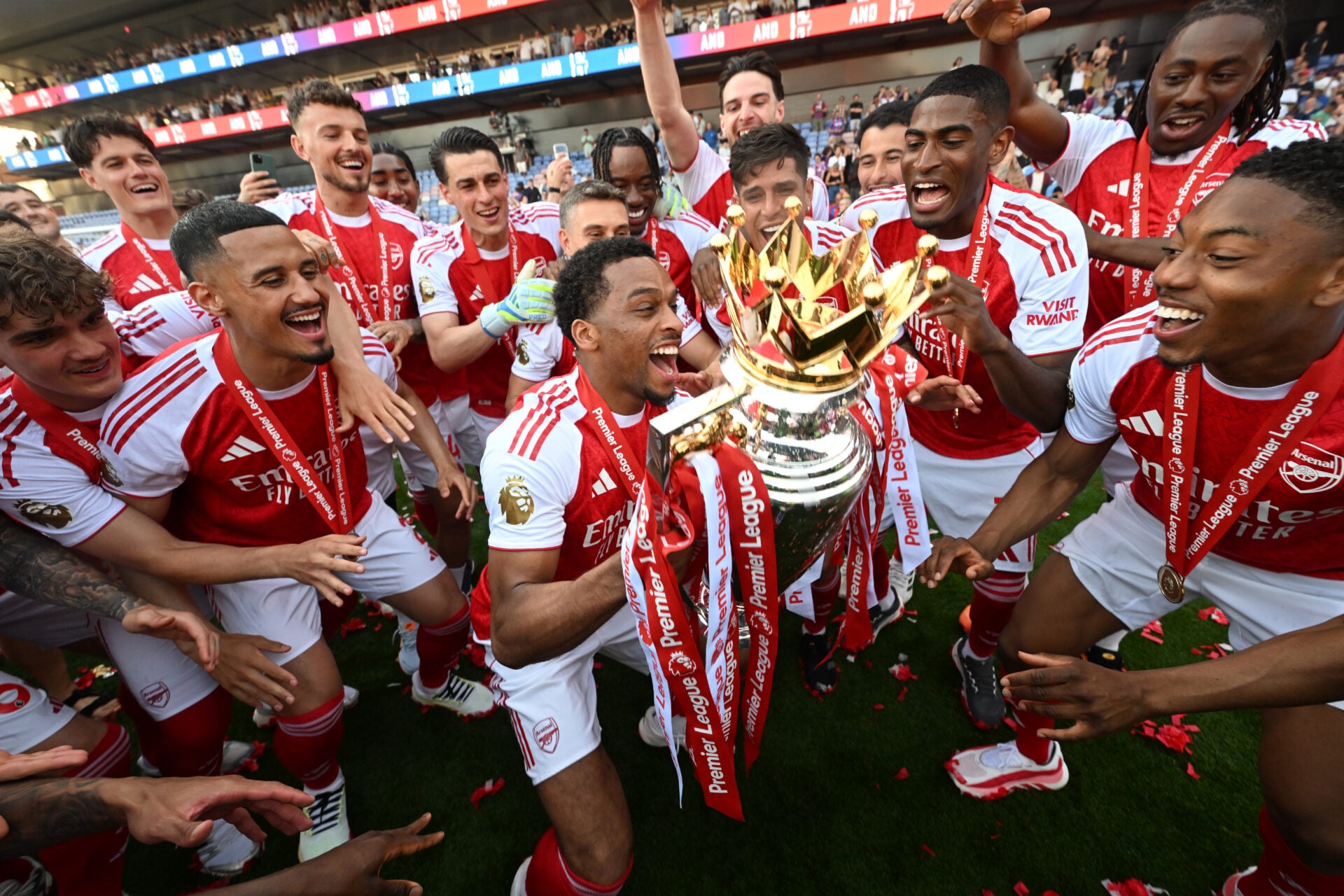 Arsenal want to reward two of their best players with new contracts after the Champions League final