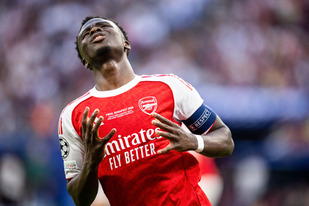 Bukayo Saka looking dejected during Arsenal vs PSG Champions League final